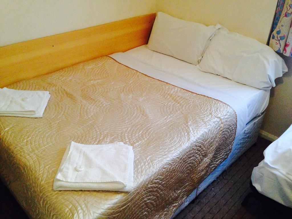 Romanos Hotel Лондон Екстериор снимка