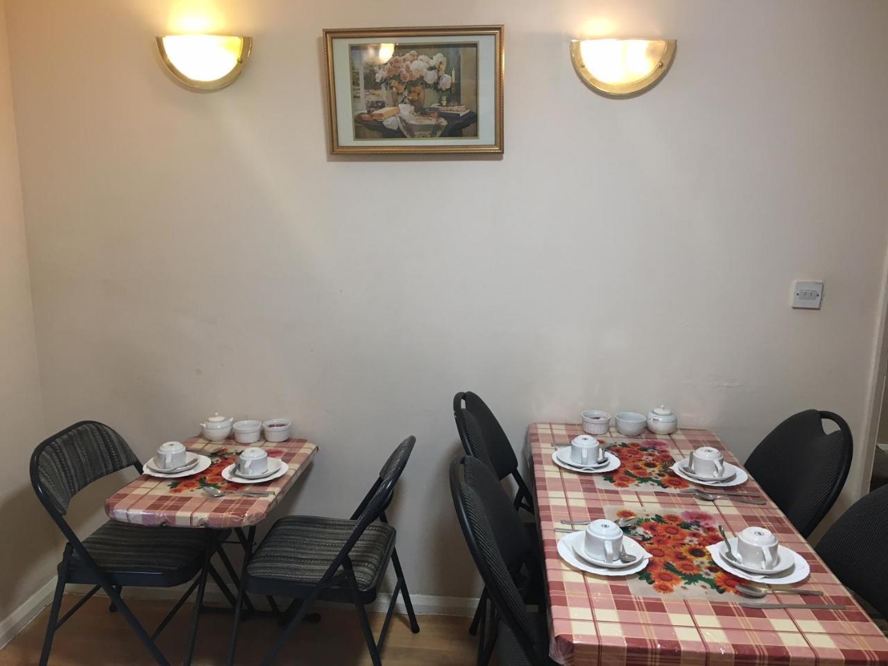 Romanos Hotel Лондон Екстериор снимка